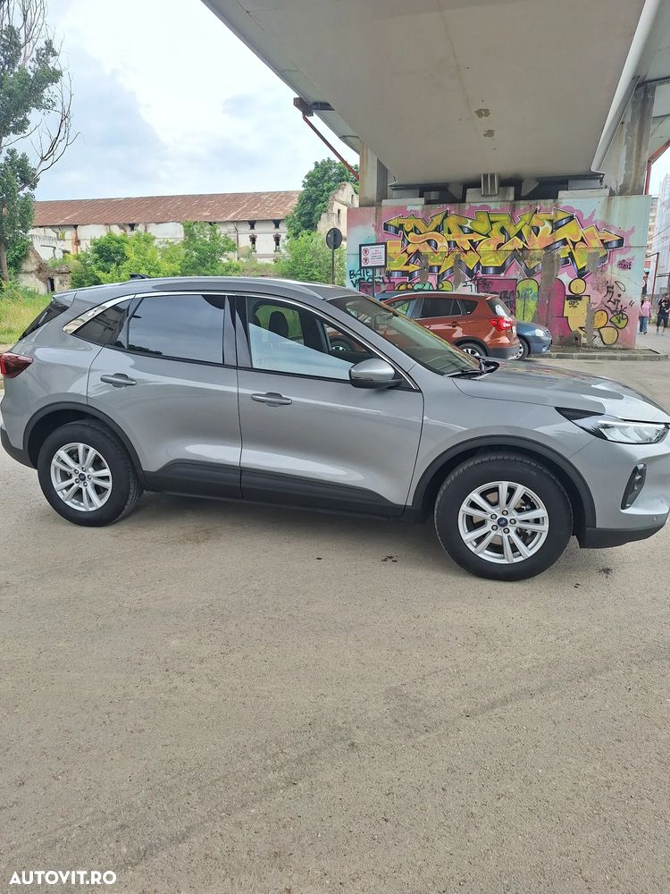 Ford Kuga 1.5 EcoBoost A8 FWD Titanium - 2