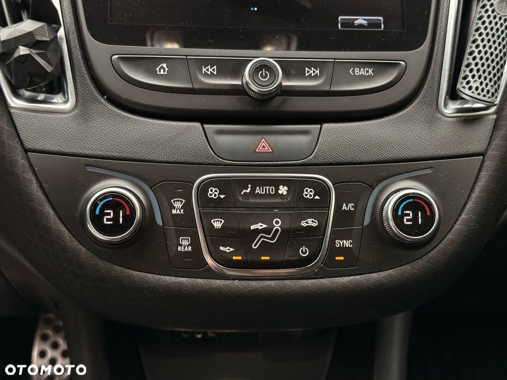 Chevrolet Malibu - 8