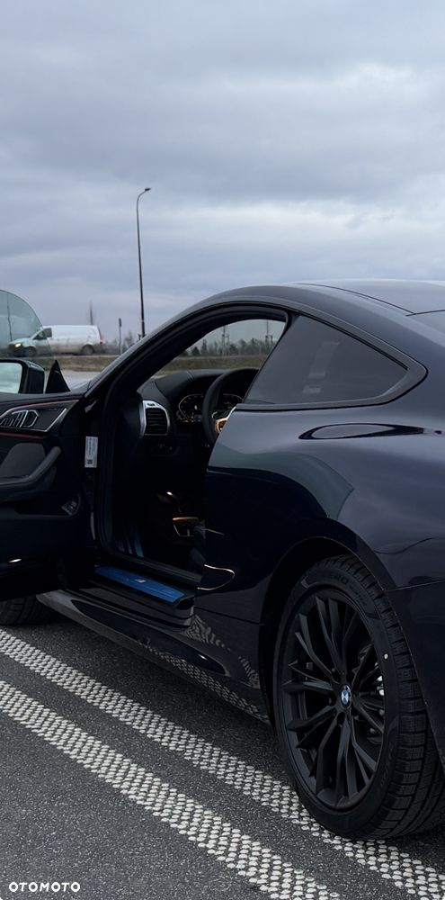 BMW Seria 8 840i xDrive - 4