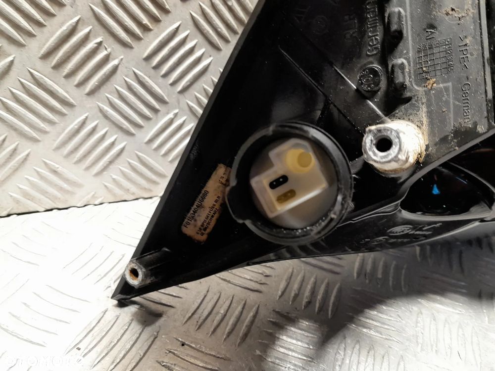 BMW F10 LUSTERKO PRAWE PRZEDNIE PRAWY PRZÓD ELEKTRYCZNE UK KOLOR: A52/7 - 8