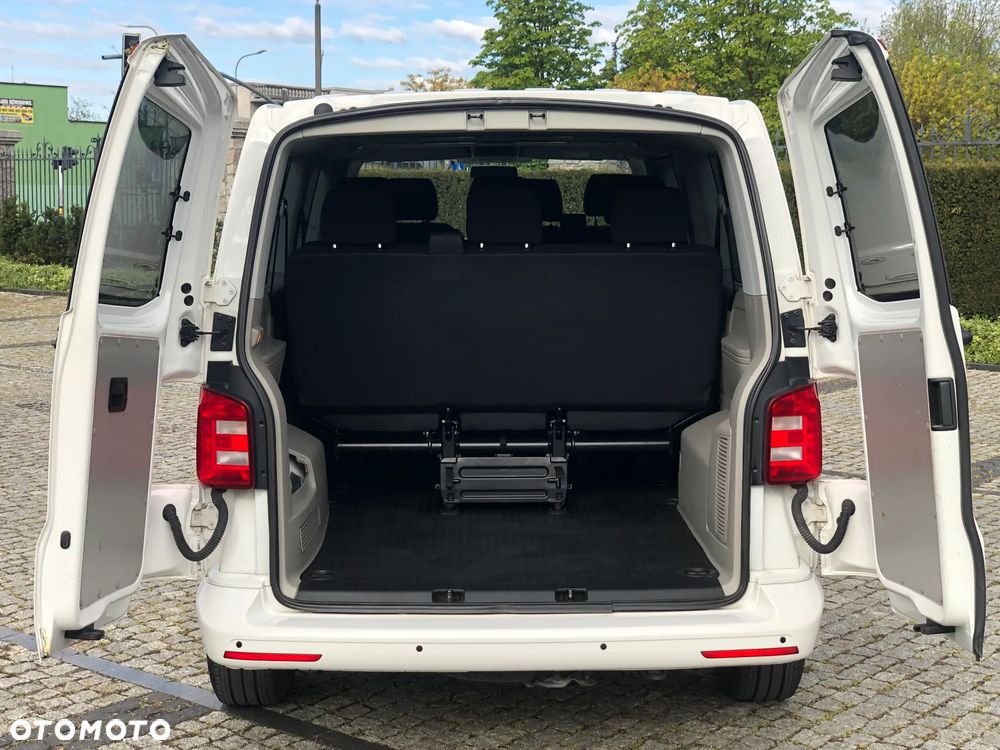 Volkswagen Caravelle - 13