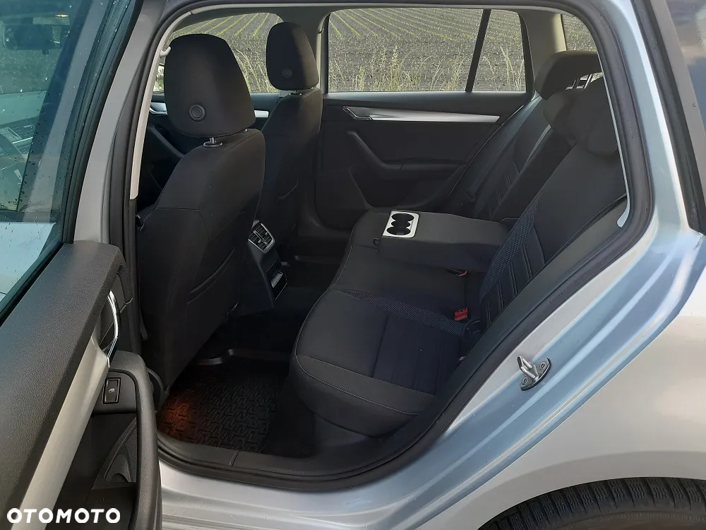 Skoda Octavia 1.6 TDI Ambition - 10