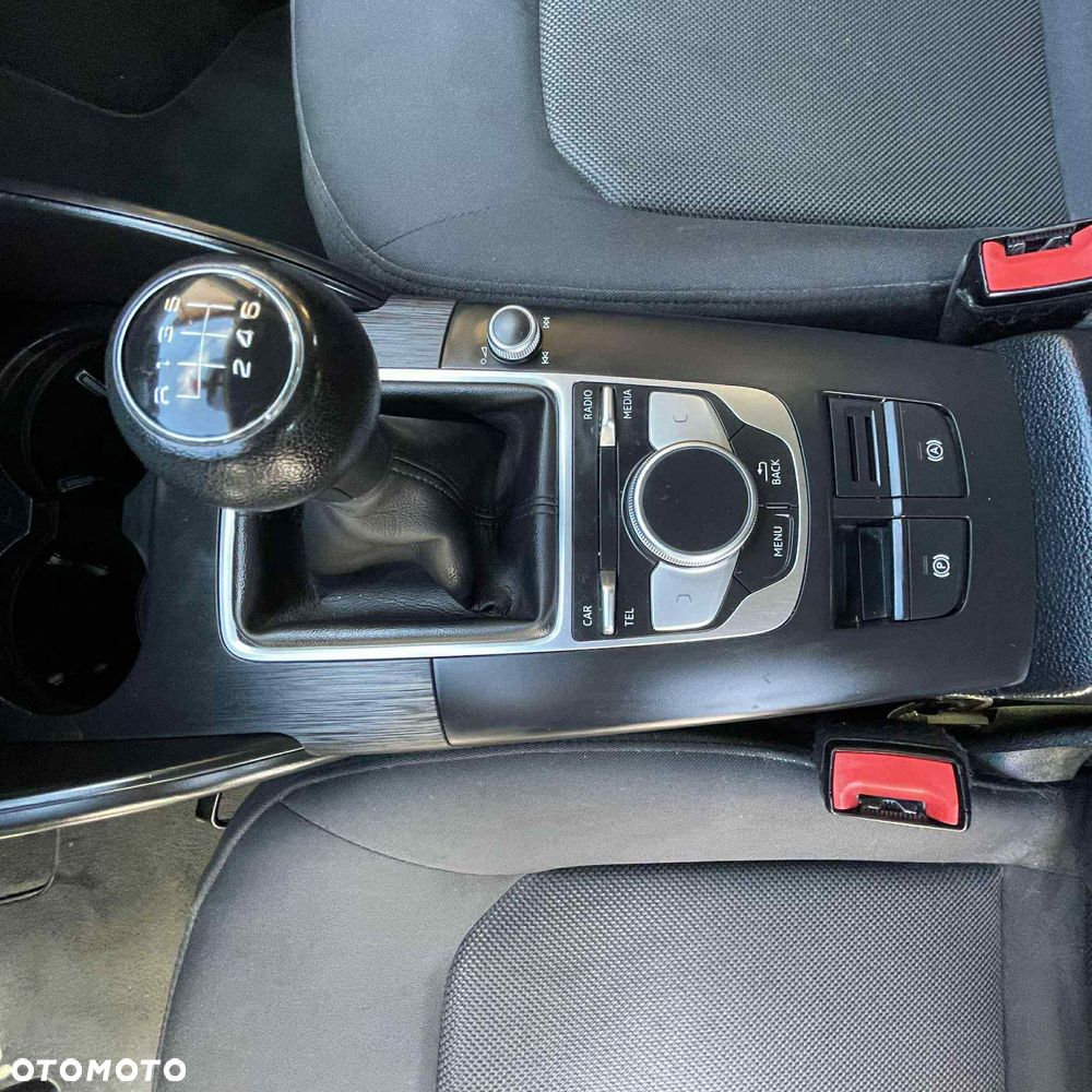 Audi A3 2.0 TDI Ambiente - 10