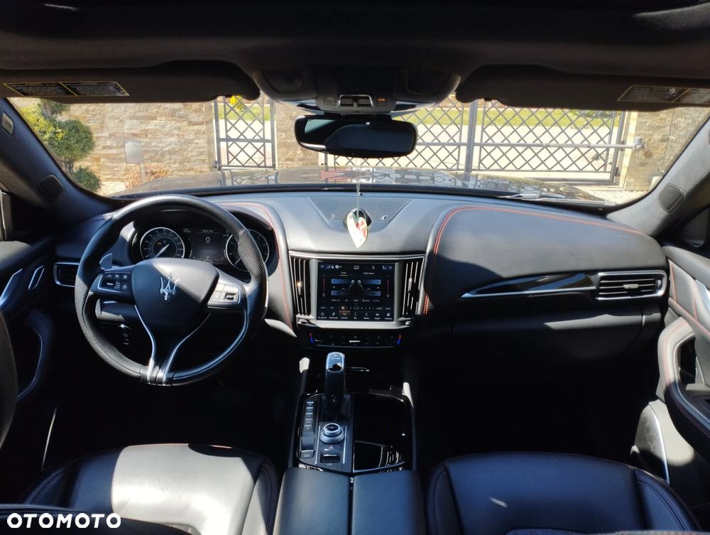 Maserati Levante Modena - 14