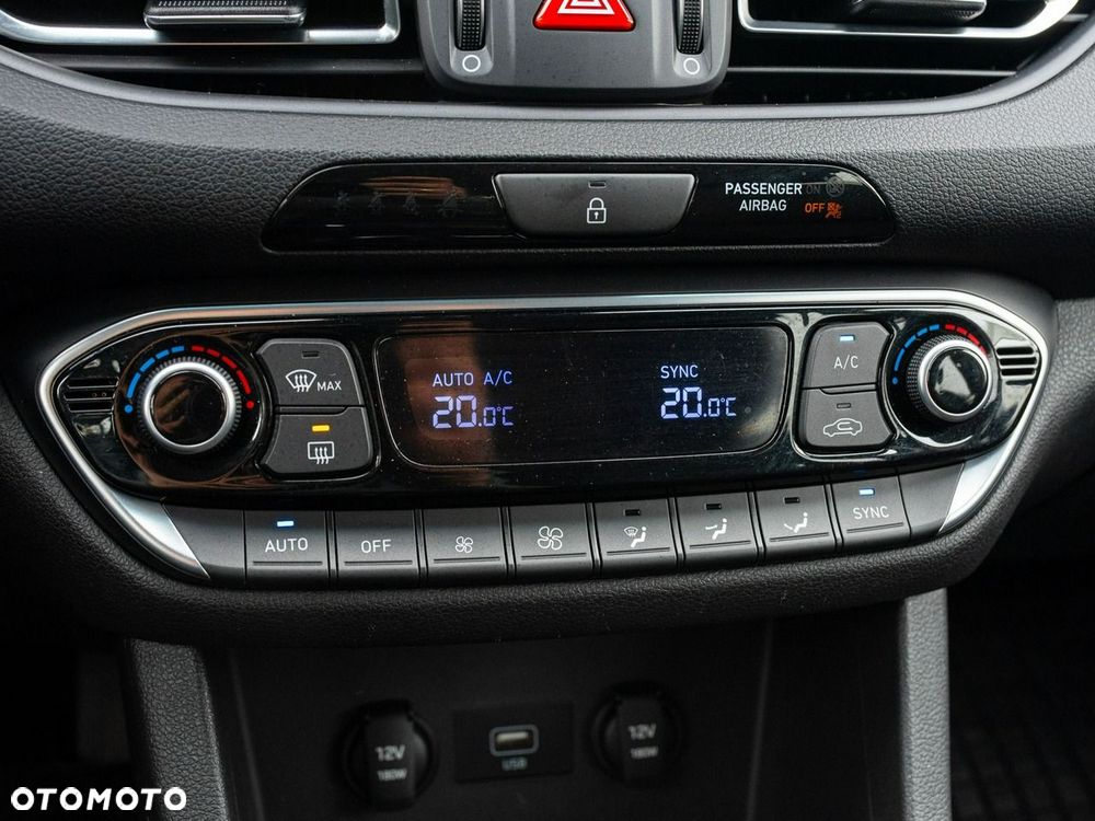 Hyundai i30 1.5 T-GDI 48V Smart - 17