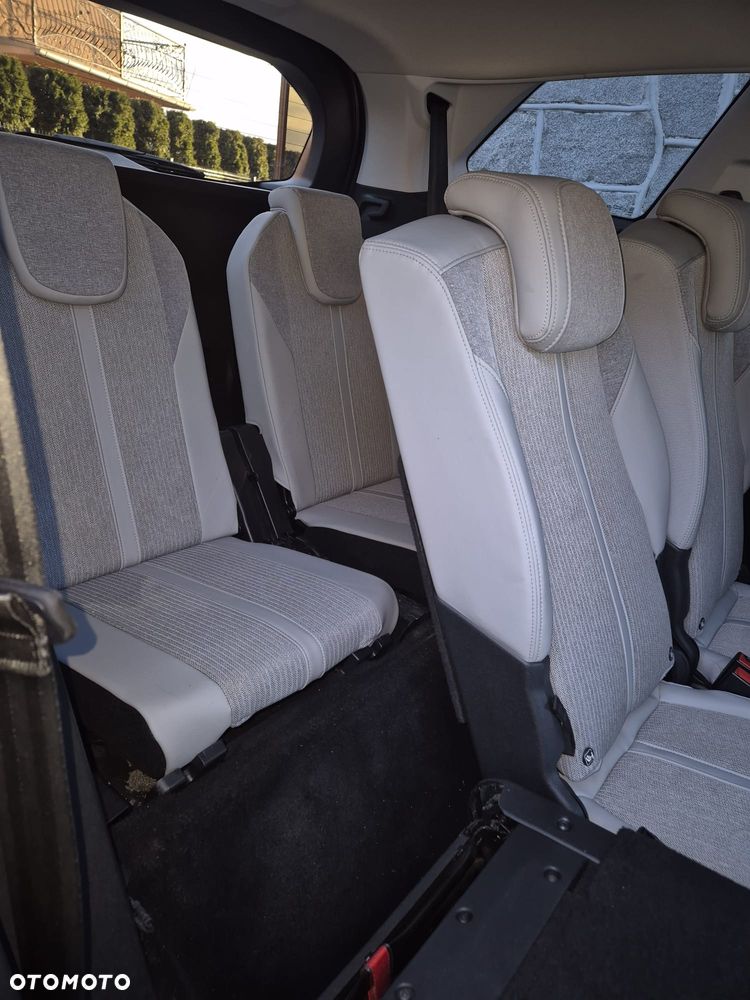 Peugeot 5008 BlueHDi 130 EAT8 Allure - 12