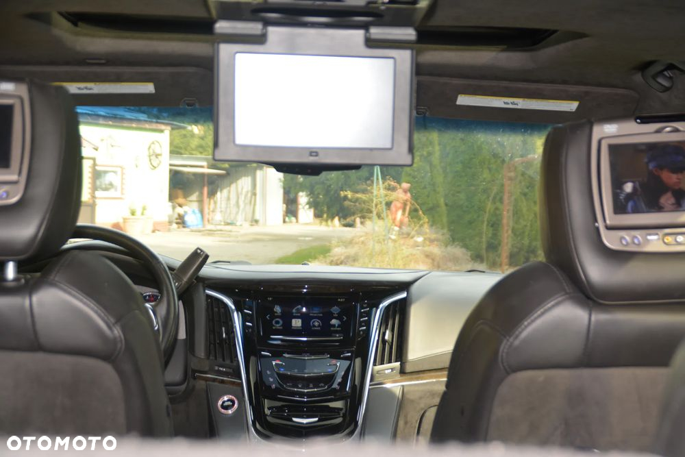 Cadillac Escalade - 6