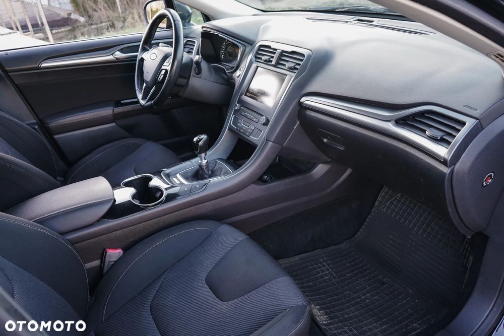 Ford Mondeo 2.0 EcoBlue Titanium - 20