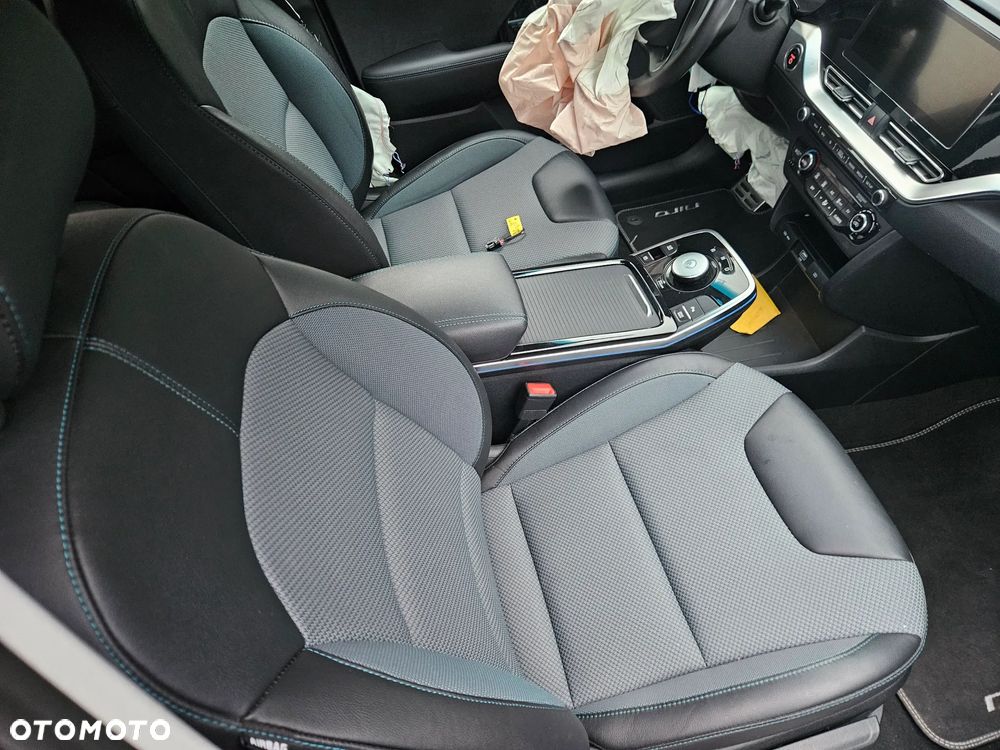 Kia Niro e-Niro 64kWh M - 7