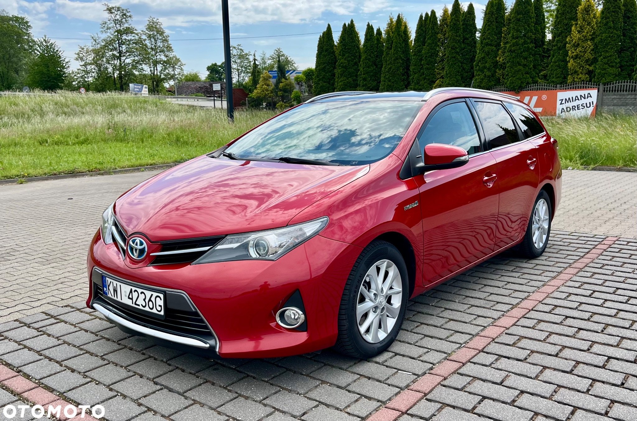 Toyota Auris 1.8 HSD Luna - 4