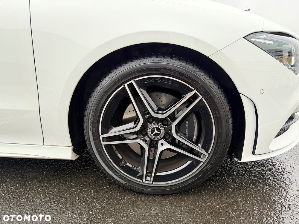 Mercedes-Benz CLA 200 AMG Line 7G-DCT - 7