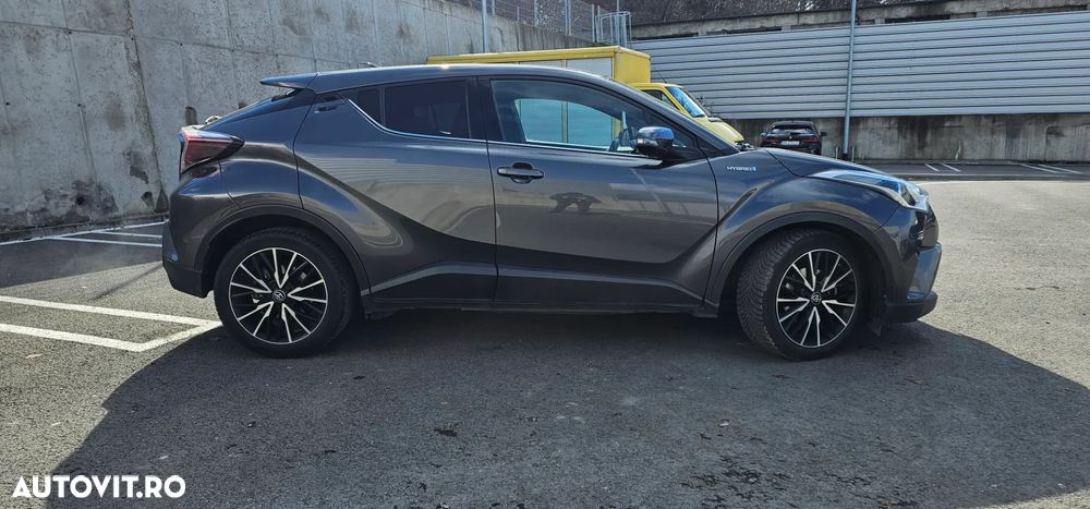 Toyota C-HR - 4