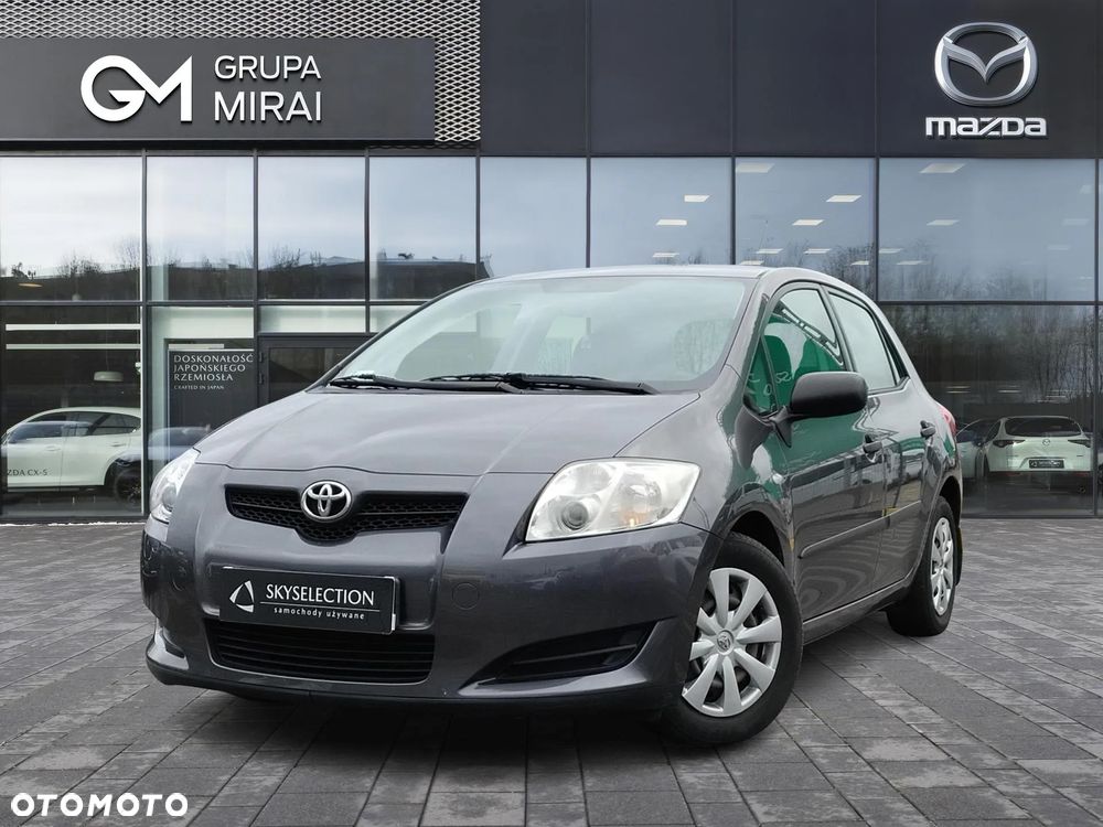 Toyota Auris - 1