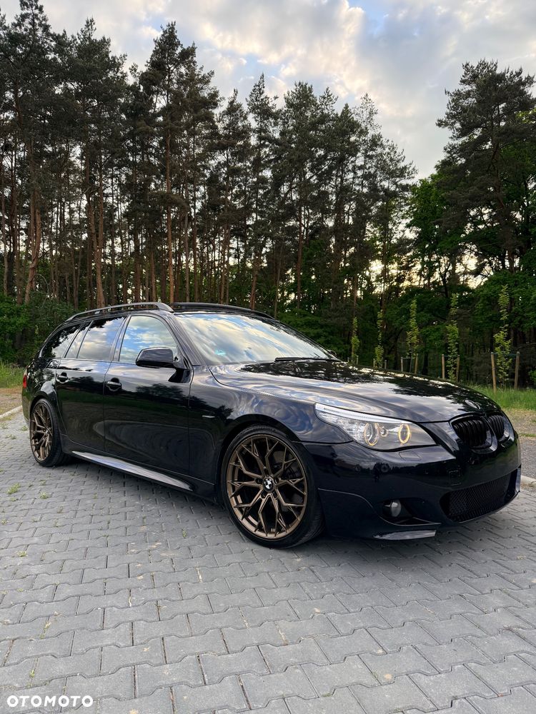 BMW Seria 5 525d Edition Exclusive - 7
