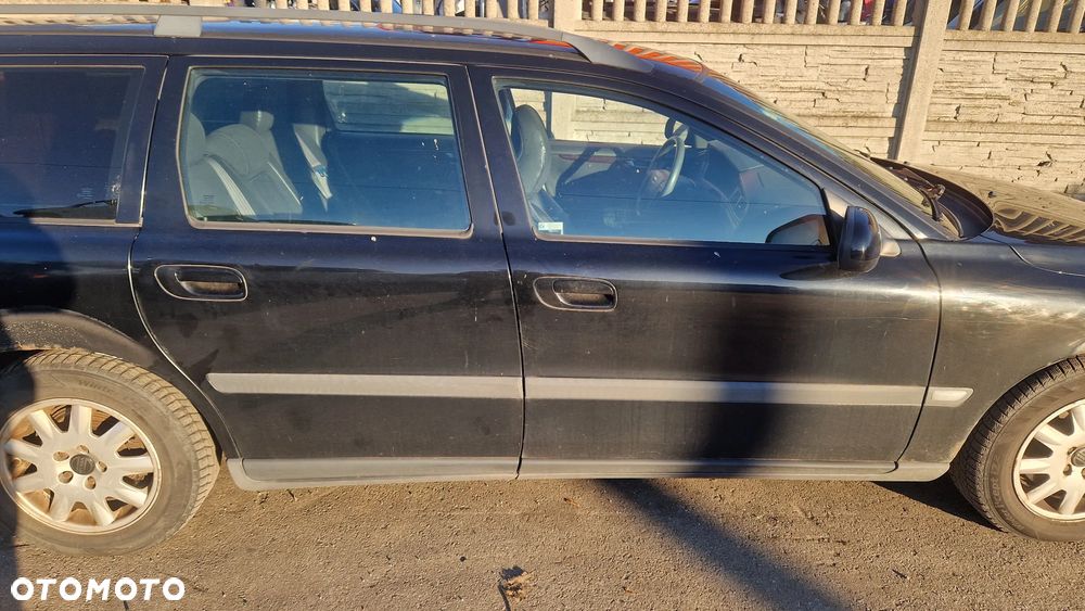 VOLVO V70 II DRZWI PRAWY TYŁ 019-26 - 1