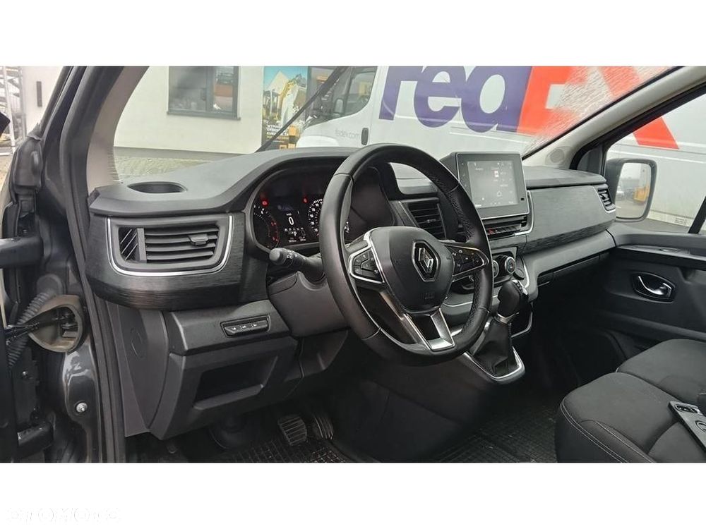 Renault Trafic - 22