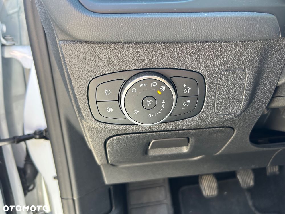 Ford Focus 1.5 EcoBlue Start-Stopp-System COOL&CONNECT DESIGN - 26