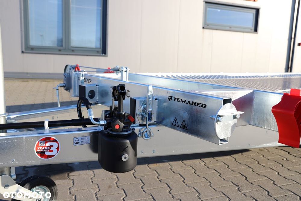 TEMARED /MARTZ CARKEEPER 5820/3 3,5T 580x207cm, Uchylna hydraulicznie , Wypełnienie blachą alu, 3 osie, DMC 3500kg ,koła 10C - 12