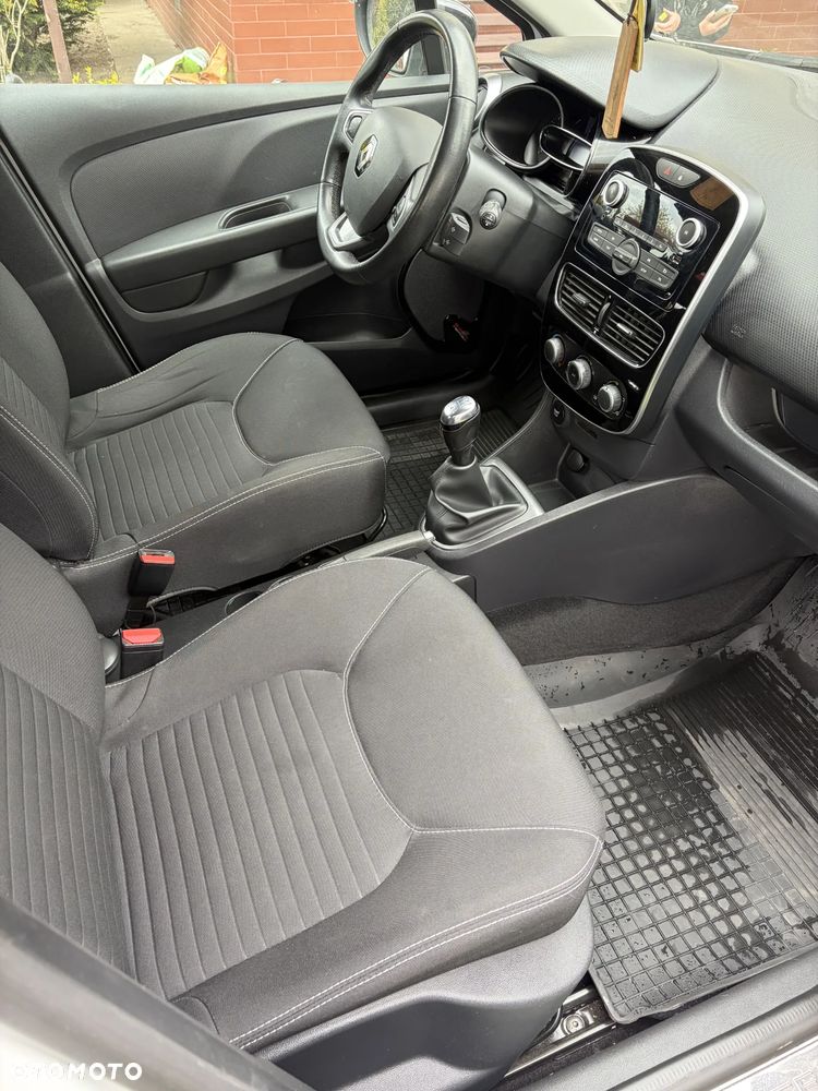 Renault Clio 1.2 16V 75 LIMITED - 7