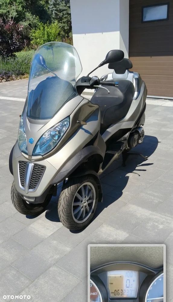 Piaggio MP-3 - 12