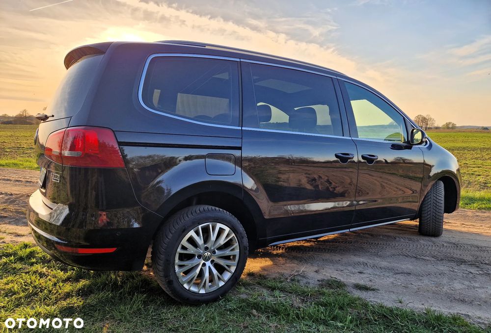 Volkswagen Sharan 2.0 TDI DSG (BlueMotion Technology) Highline - 2