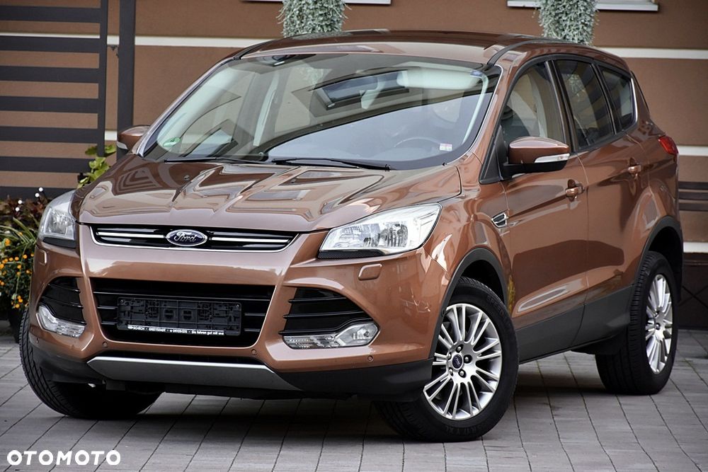Ford Kuga 2.0 TDCi 2x4 Titanium - 2