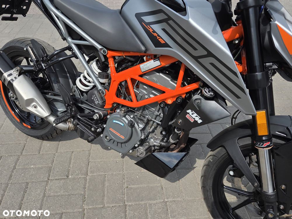 KTM Duke - 4