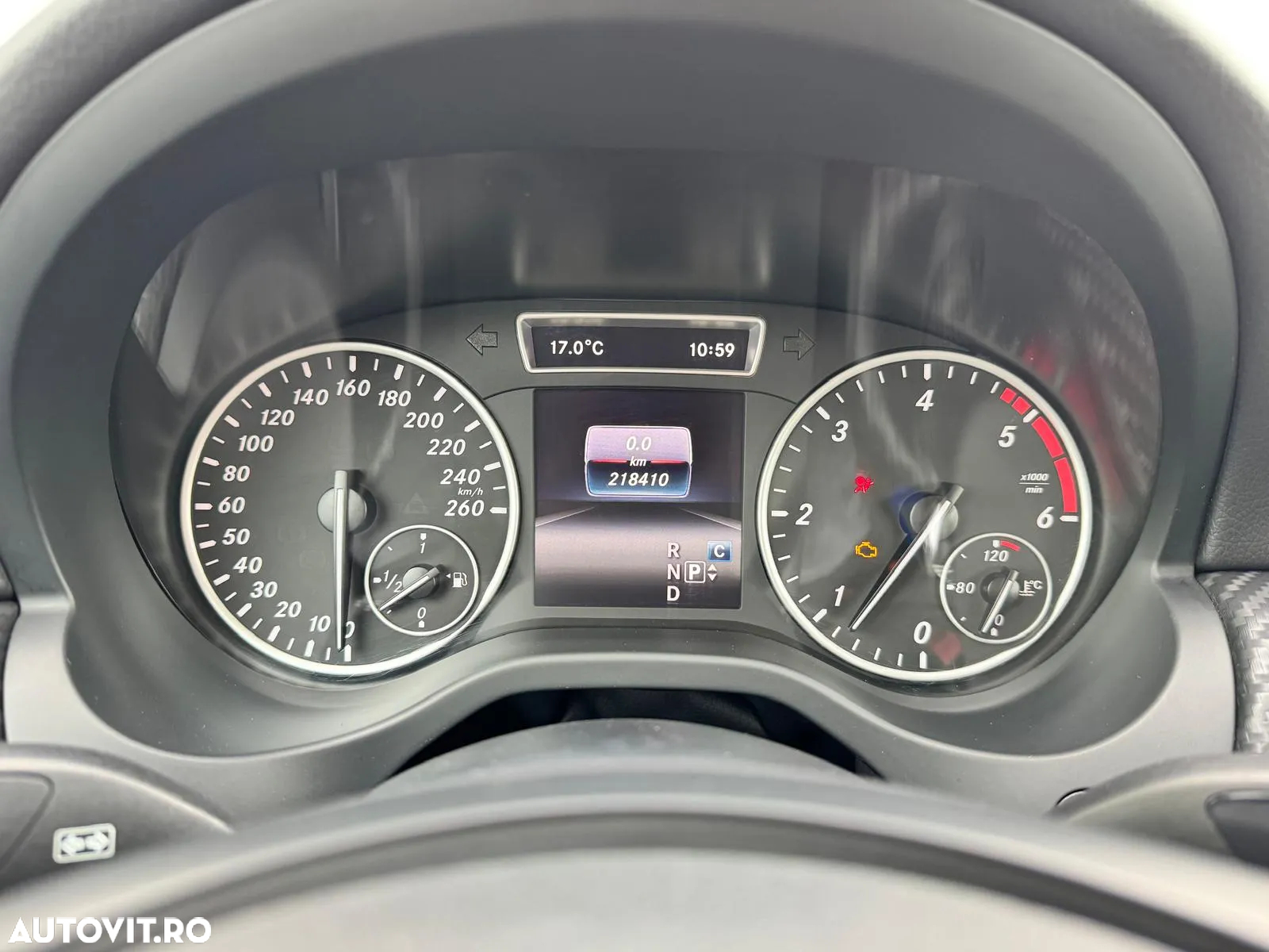 Mercedes-Benz GLA 200 d 4MATIC Aut. - 24
