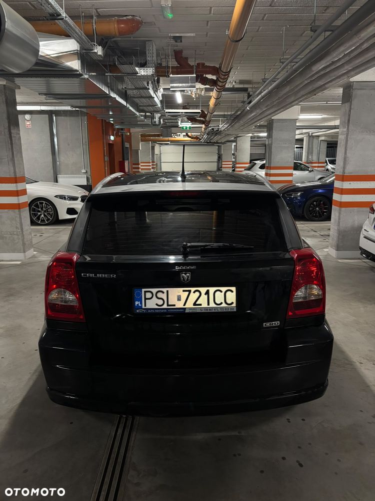 Dodge Caliber - 12