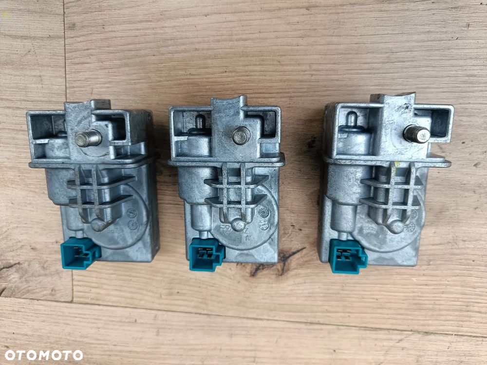 MERCEDES W204 W207 W212 RYGIEL BLOKADA KOLUMNY KIEROWNICZEJ A2045458132 - 3