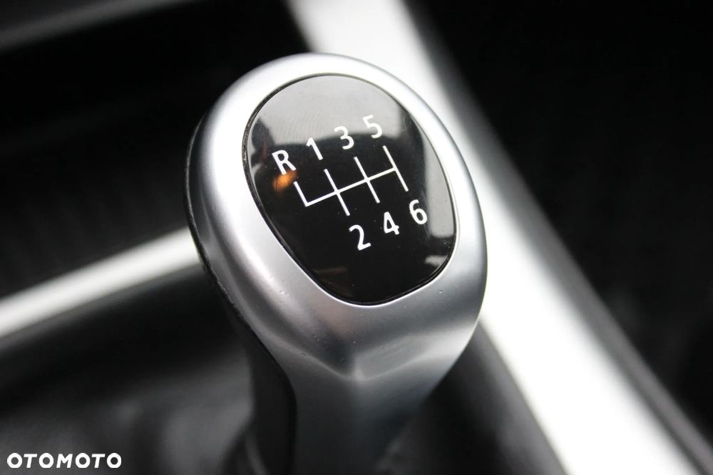 BMW Seria 3 318i Edition Lifestyle - 36