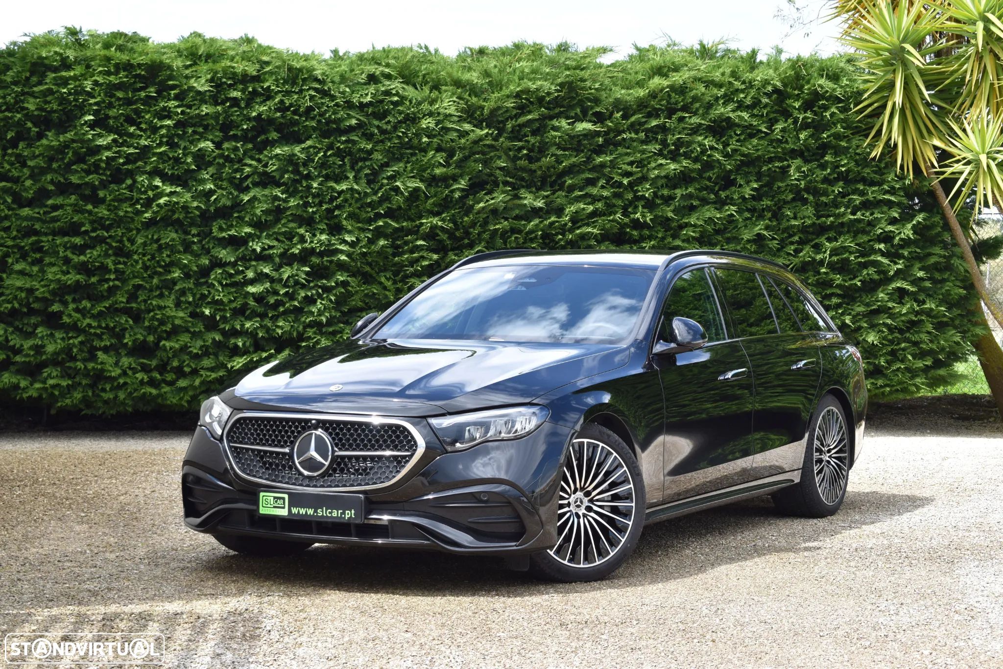 Mercedes-Benz E 300 e AMG Line - 1