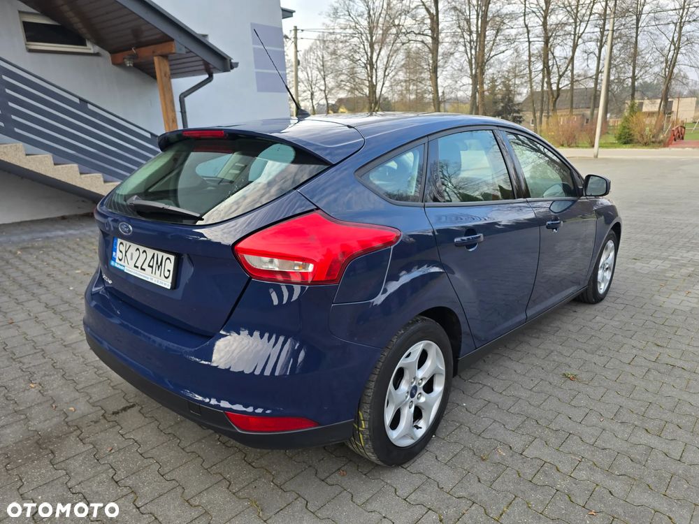 Ford Focus 1.6 Trend Sport - 16