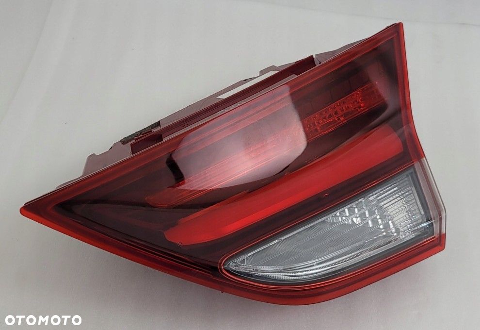 LAMPA PRAWA TYŁ TYLNA W KLAPĘ HYUNDAI i30 III FASTBACK 2016- LED E916873 - 3