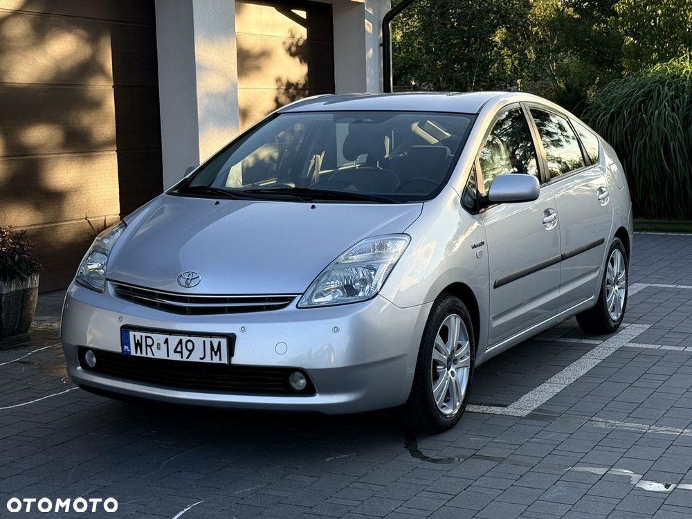 Toyota Prius 1.5 VVT-i Sol - 1