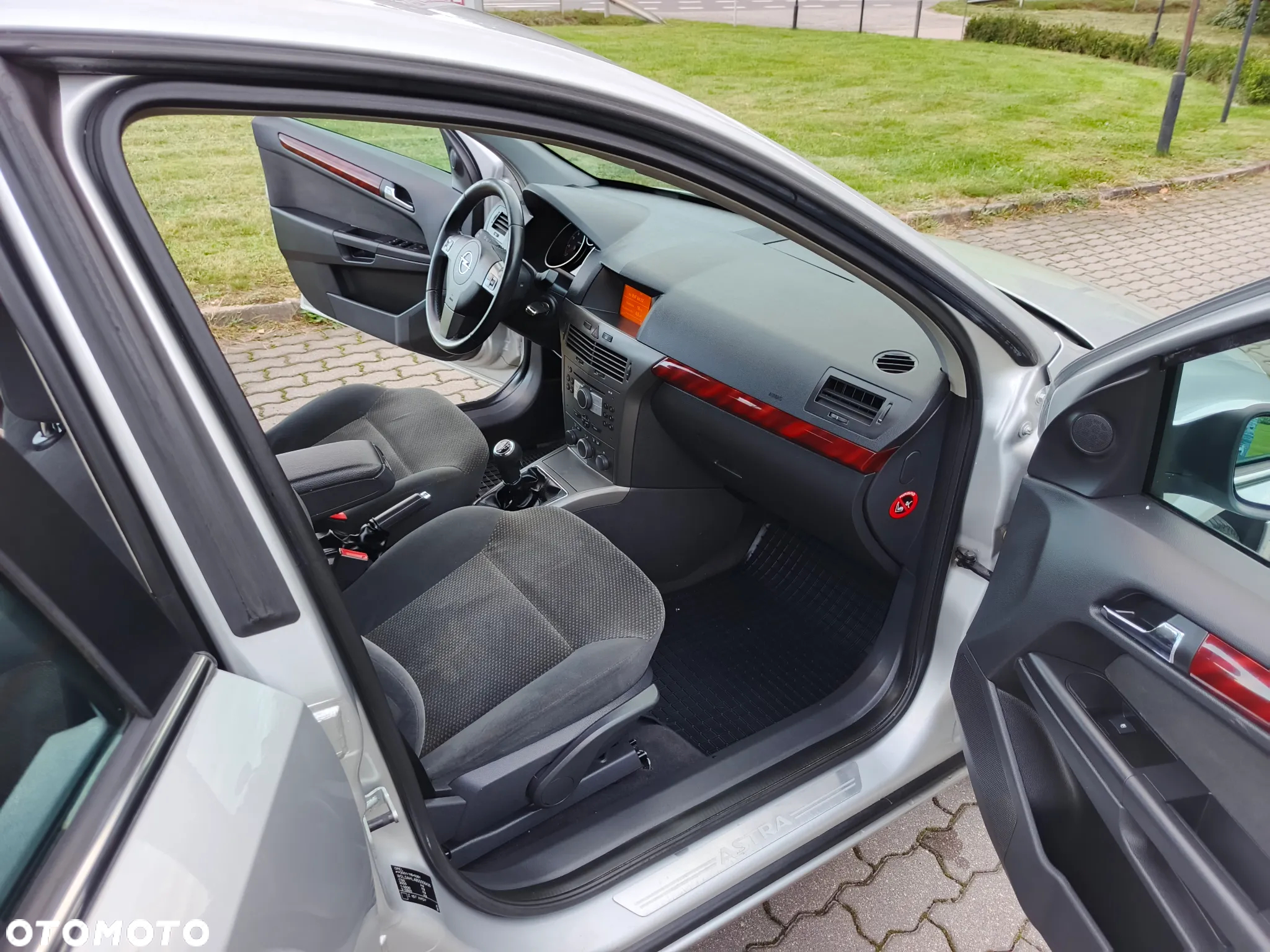 Opel Astra 1.6 Elegance - 25