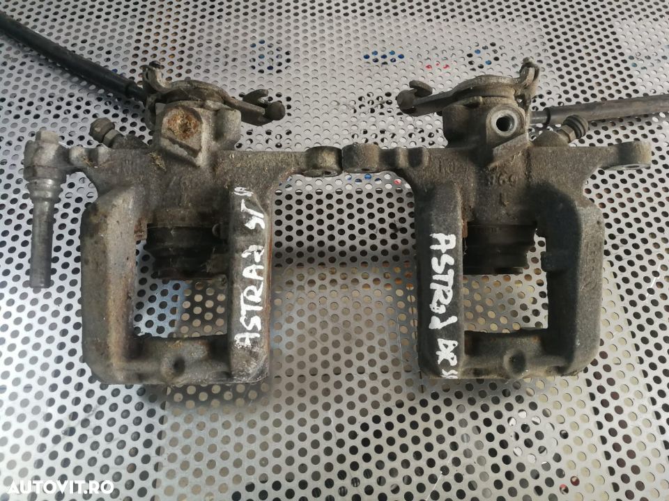 Etrieri Etrier Stanga Dreapta Spate Opel Astra J 1.6 Benzina A16XER - 1