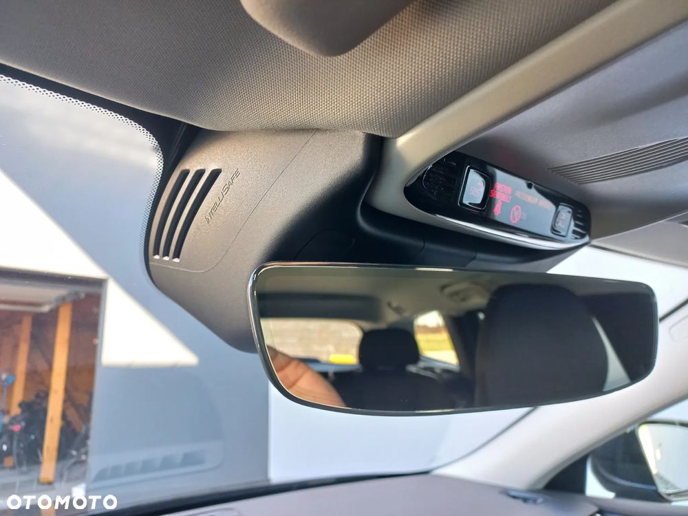Volvo V60 D3 Momentum Pro - 12