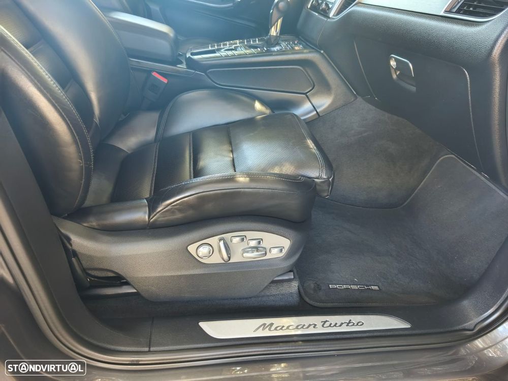 Porsche Macan Turbo - 15