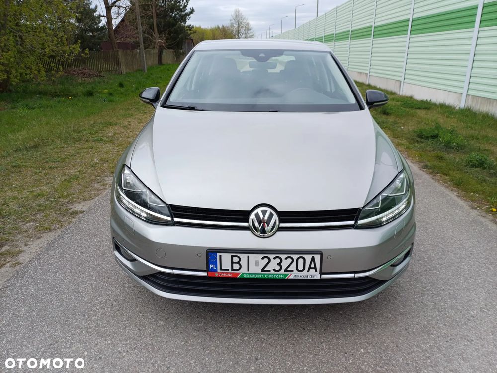 Volkswagen Golf - 8