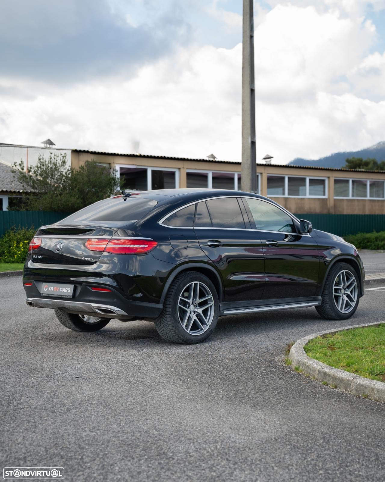 Mercedes-Benz GLE 400 4Matic 9G-TRONIC AMG Line - 9