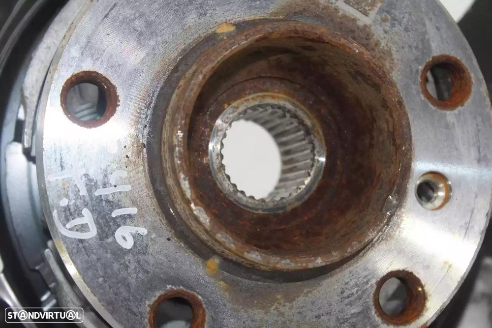 MANGA DE EIXO TRASEIRA DIREITA BMW 1 2012 -000001977401 - 2