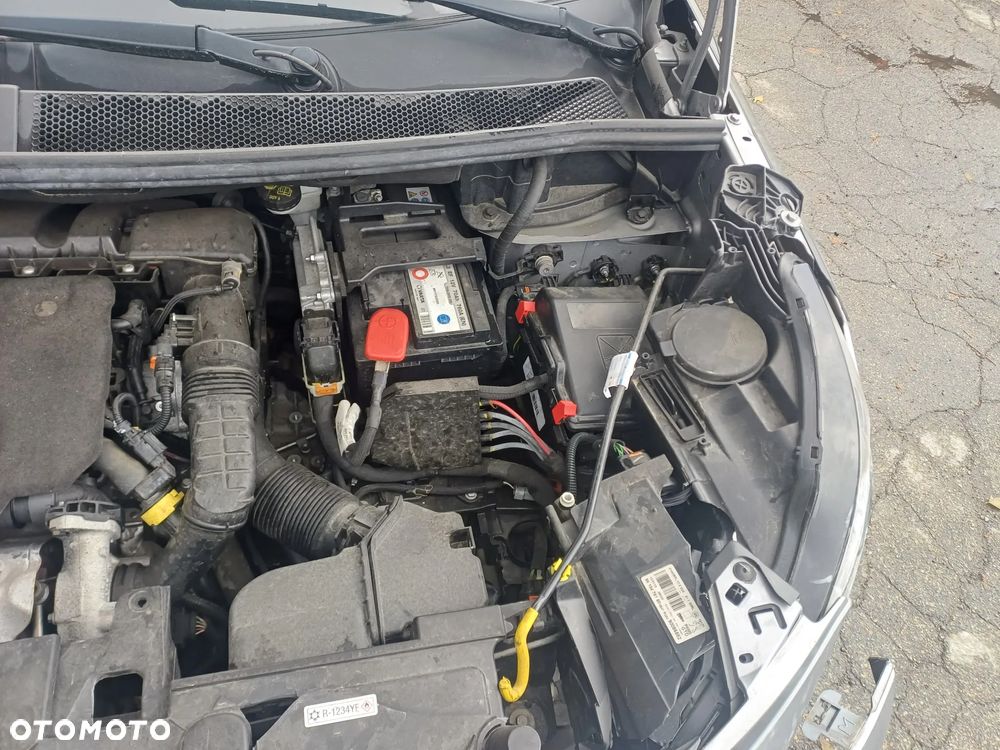 Peugeot 5008 1.5 BlueHDI Active S&S EAT8 - 9