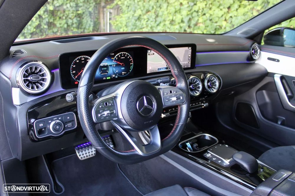 Mercedes-Benz CLA 250 e Shooting Brake AMG Line - 13