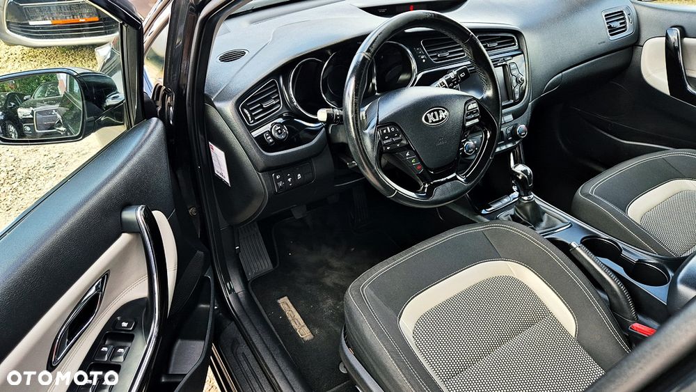 Kia Ceed 1.6 GDI XL - 27