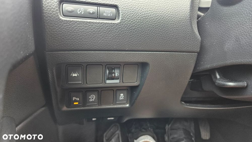 Nissan Qashqai 1.2 DIG-T N-Connecta EU6 - 21