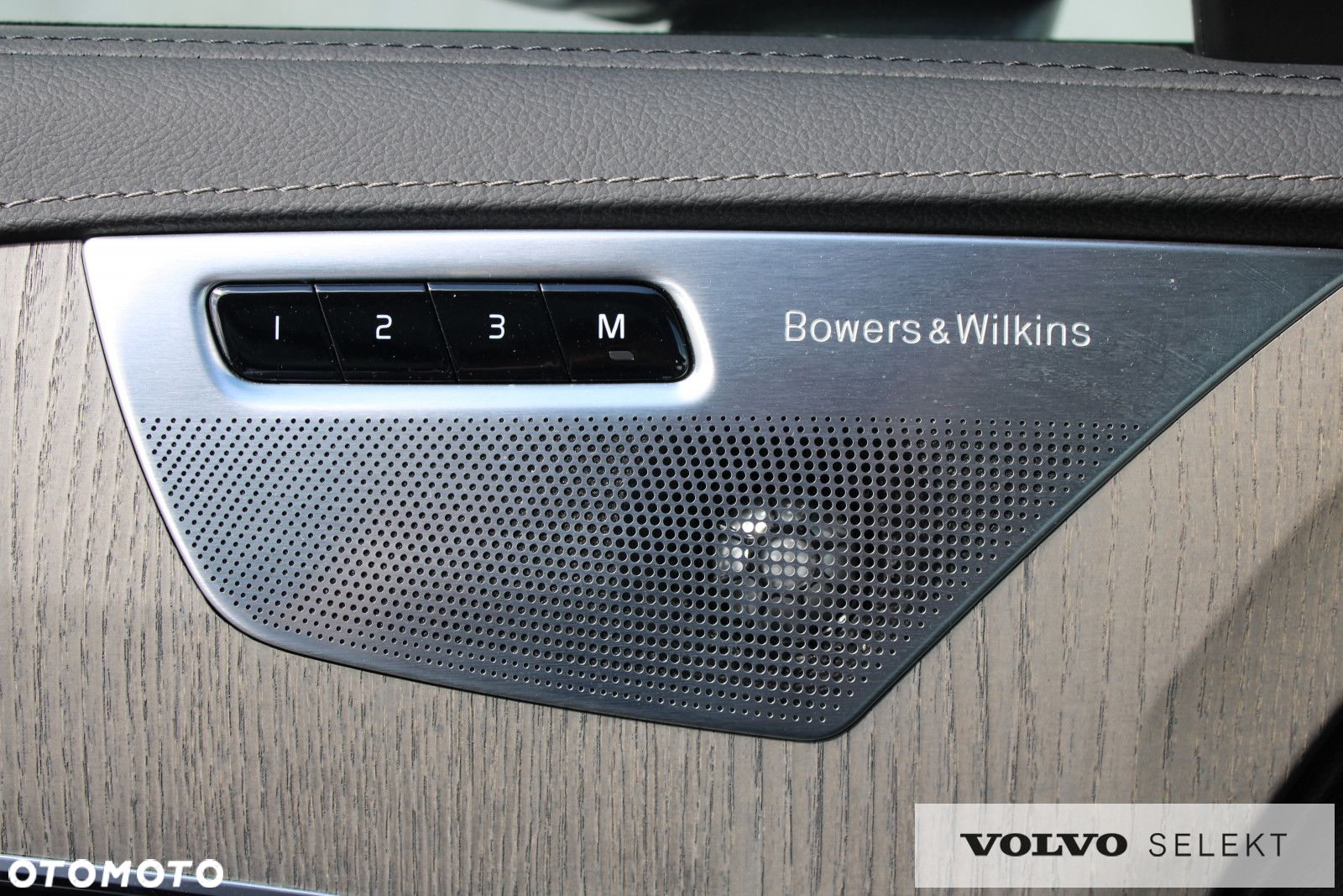 Volvo XC 90 - 22
