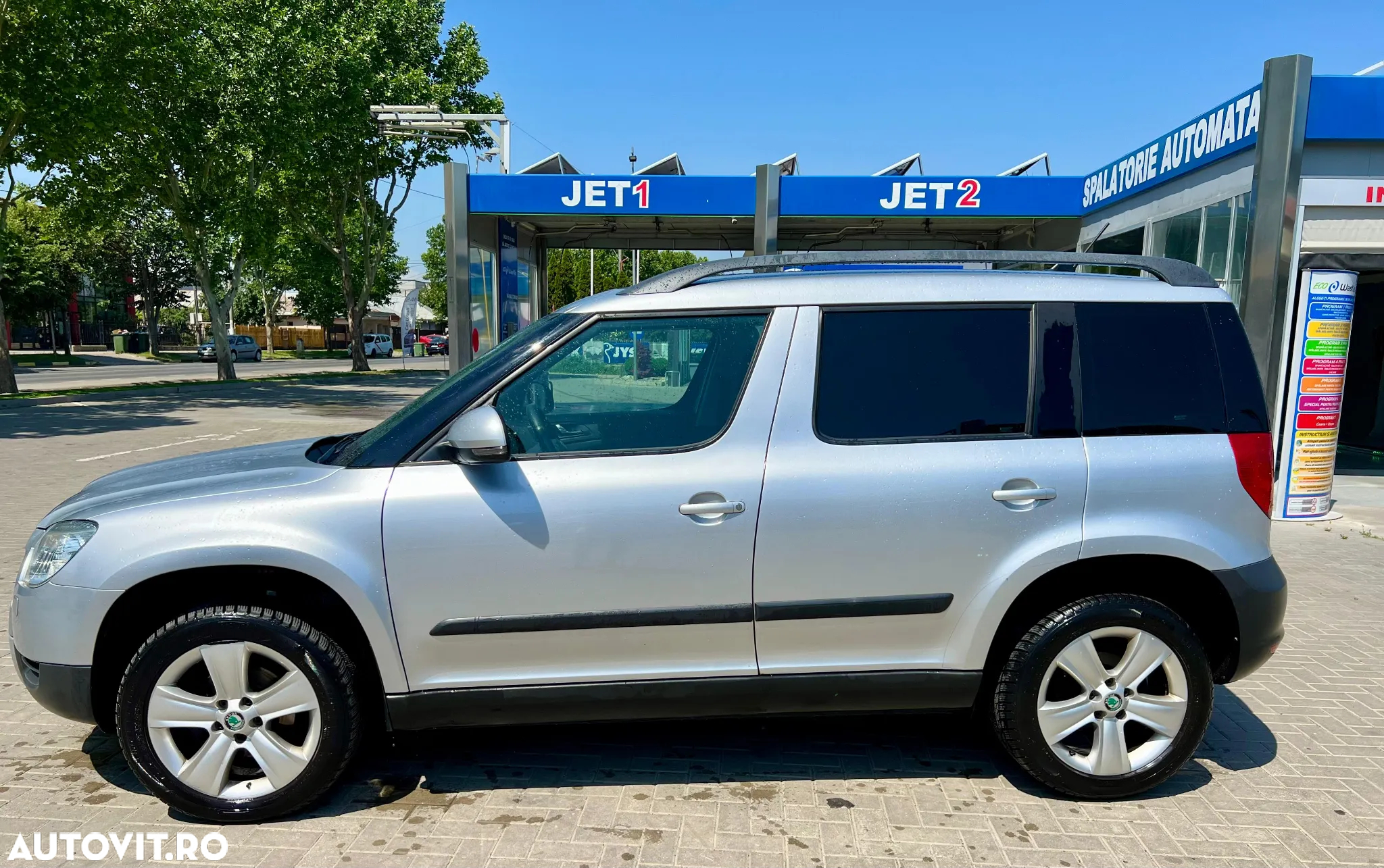 Skoda Yeti 2.0 TDI Ambition DSG 4x4 - 2