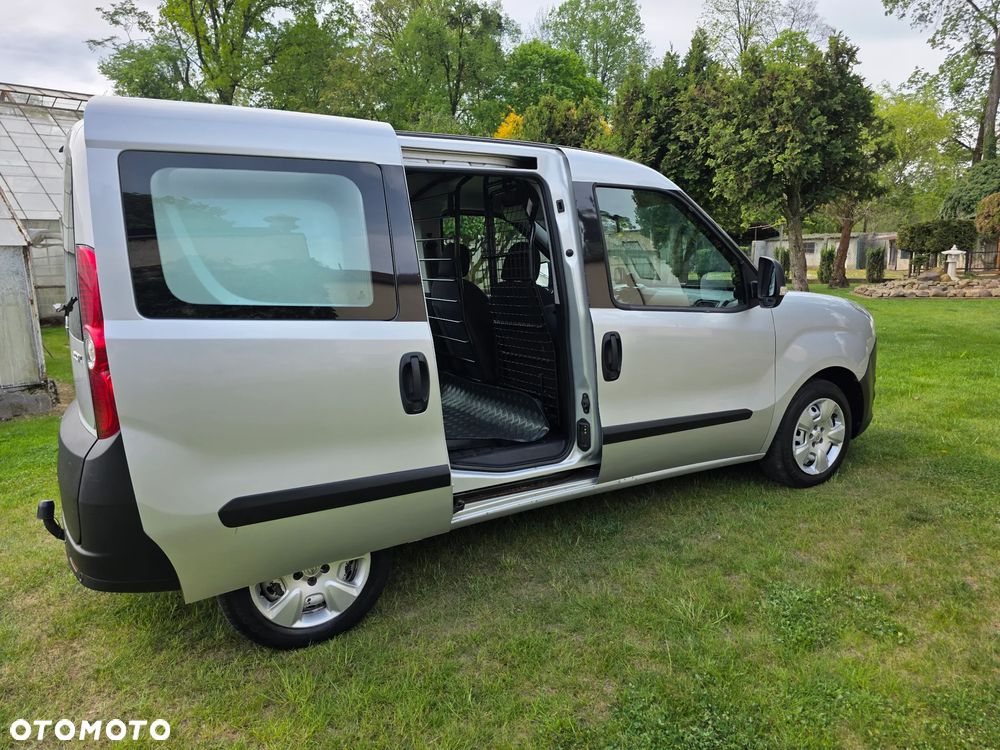 Opel Combo 1.6 CDTI Cosmo - 20