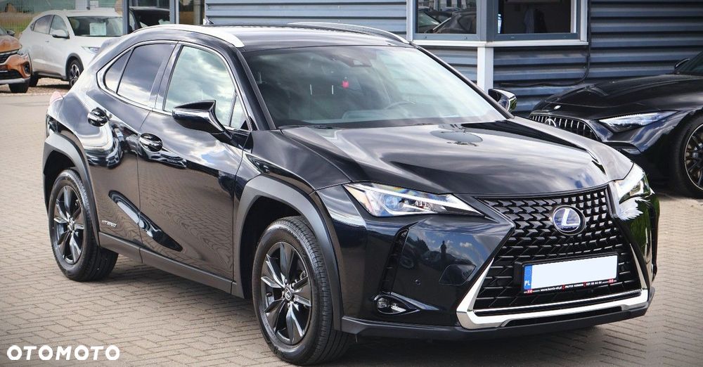 Lexus UX - 3